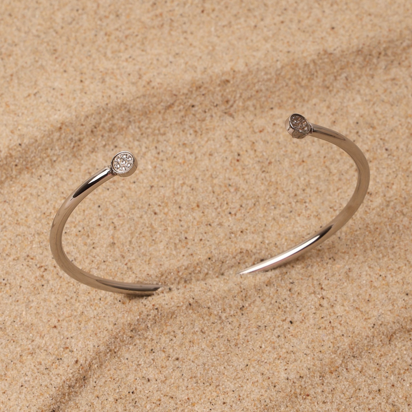 Damen Armreif Gold mit weißen Zirkonsteinen verstellbar wasserfest hypoallergen Edelstahl