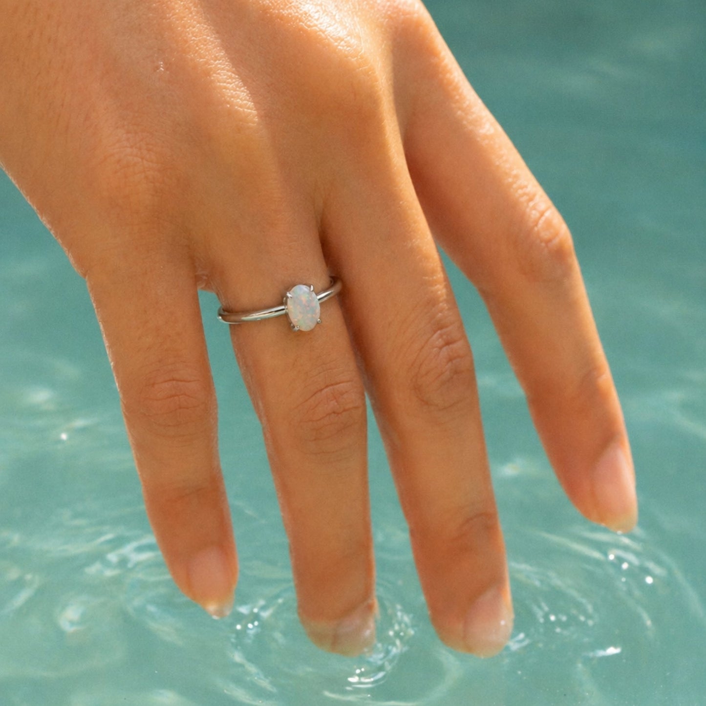 Damen Ring Gold Weiß Opal wasserfest hypoallergen 1,5 mm Band