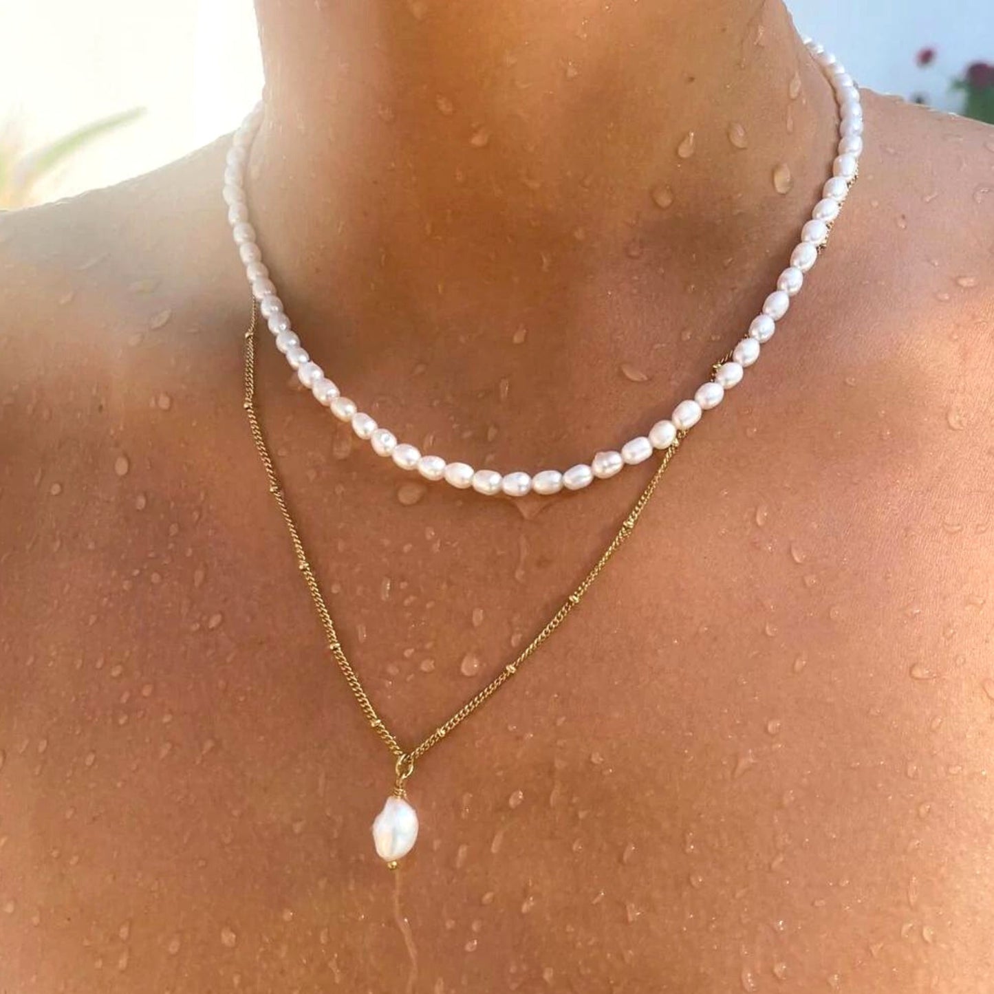 Damen Perlen Schmuckset Gold Süßwasserperlen Choker mit Barockperlen Anhänger wasserfest 2-teilig