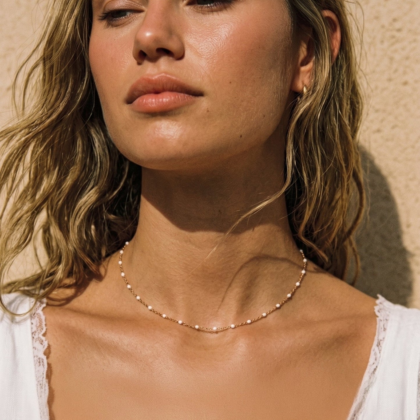Damen Choker Halskette Weiß Gold Perlenoptik wasserfest hypoallergen