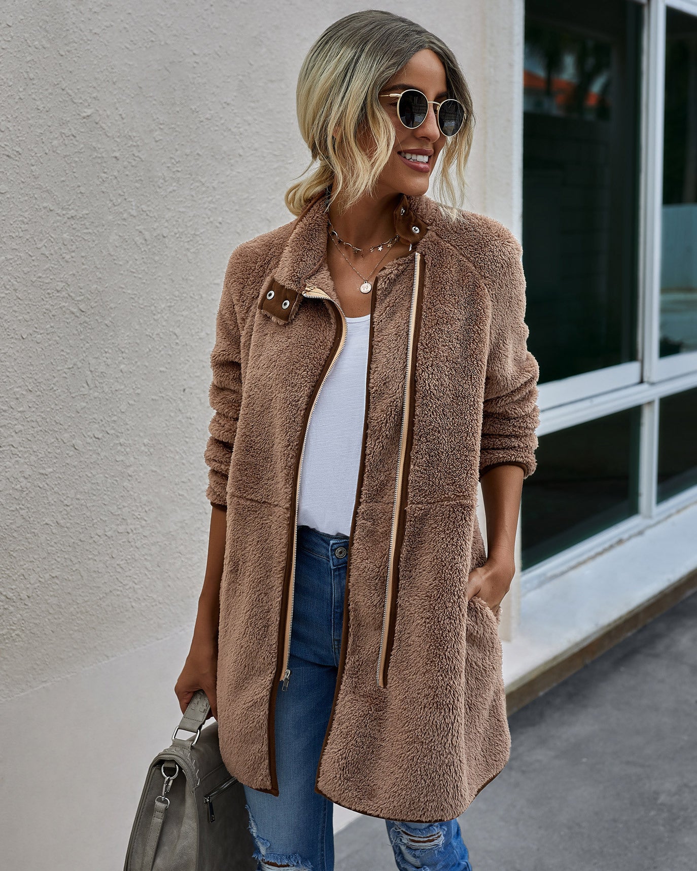 Warmer Pelzmantel mit Taschen