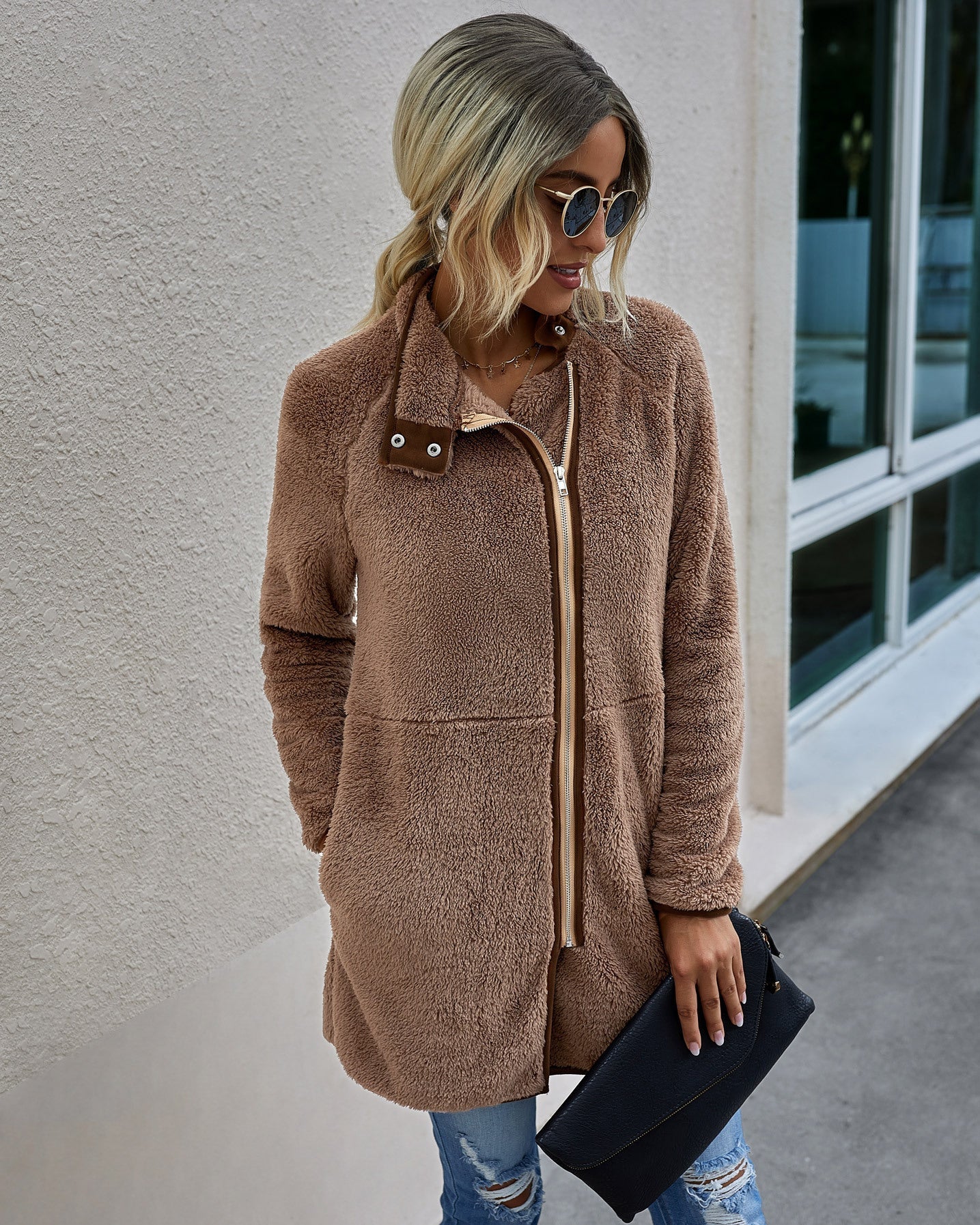 Warmer Pelzmantel mit Taschen