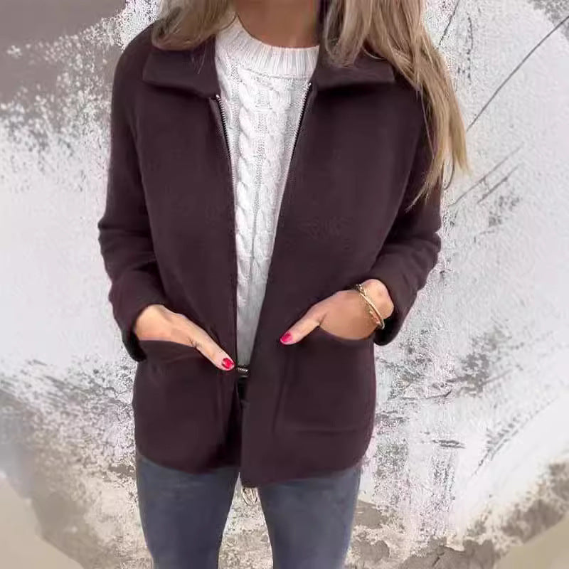Mittellanger Mantel mit Polokragen