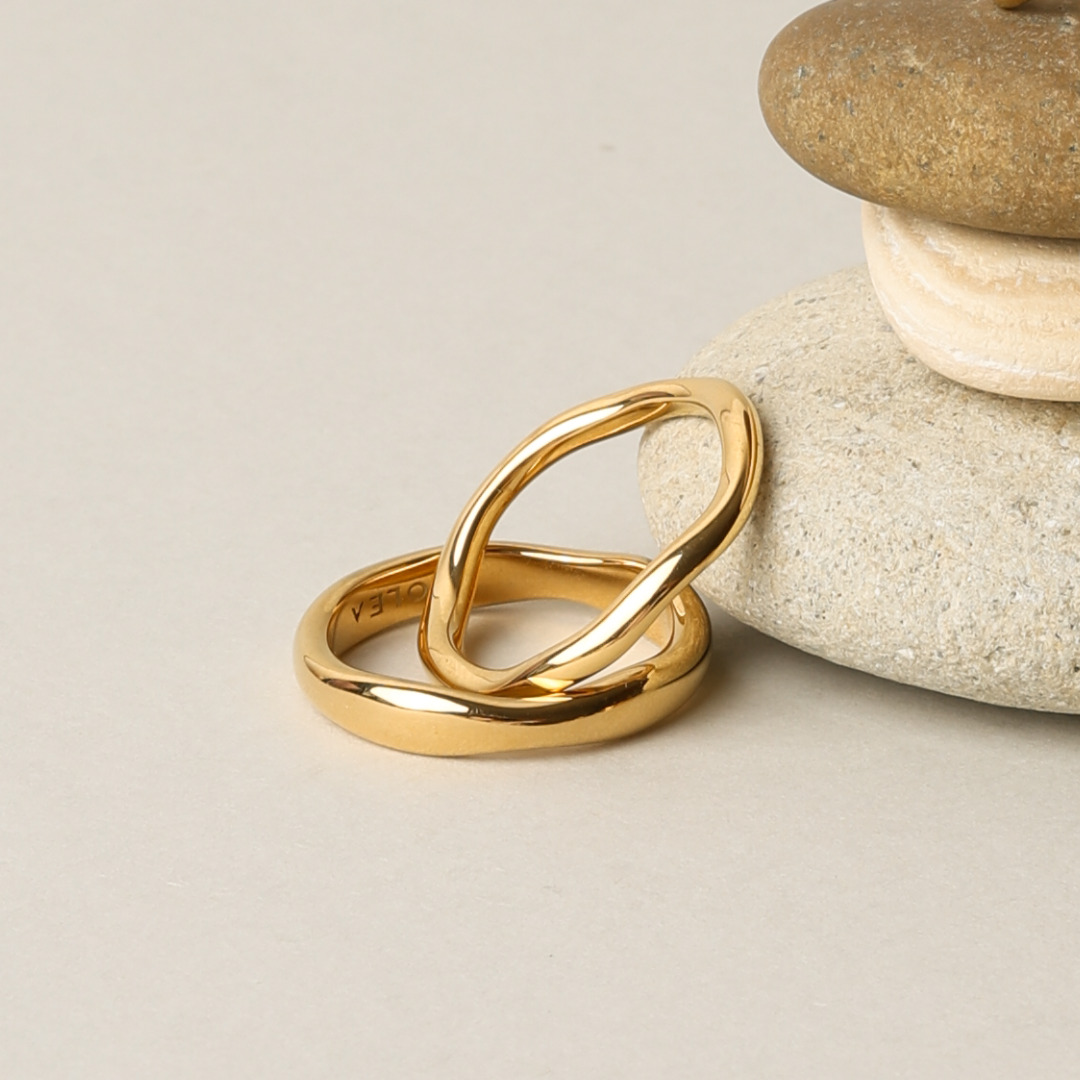 Damen Ring Set gold wasserfest stapelbar 2-teilig hypoallergen