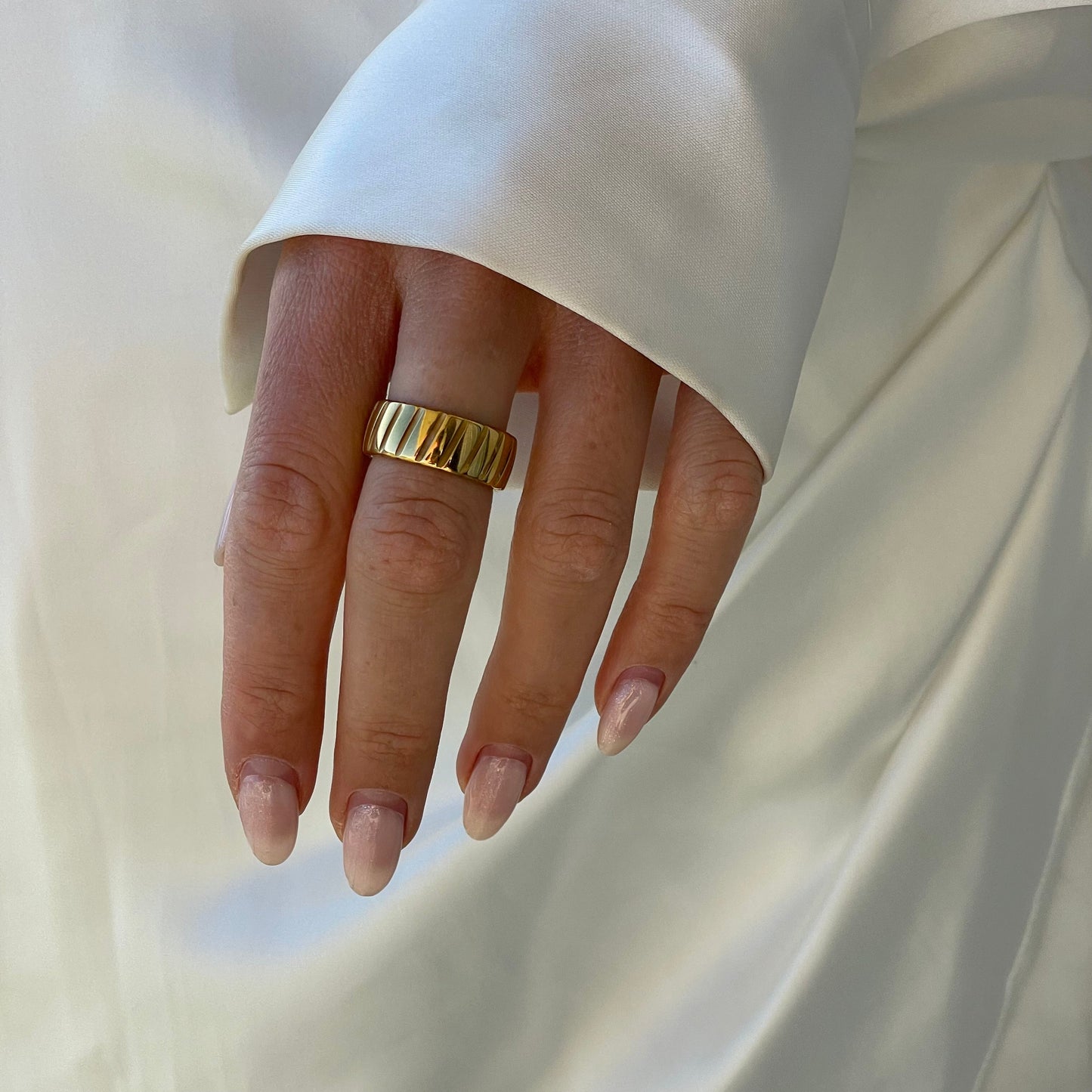 Damen Ring Gold bold wasserfest hypoallergen stapelbar