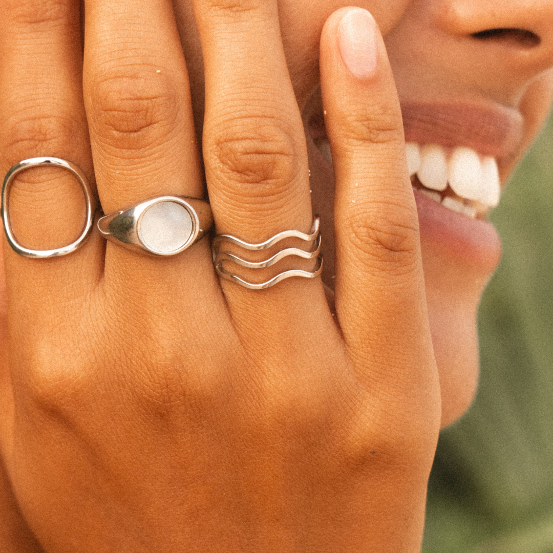 Damen Ring gold wasserfest Wellen Design hypoallergen