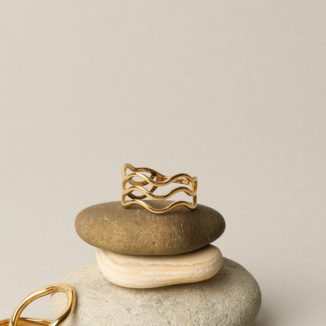 Damen Ring gold wasserfest Wellen Design hypoallergen