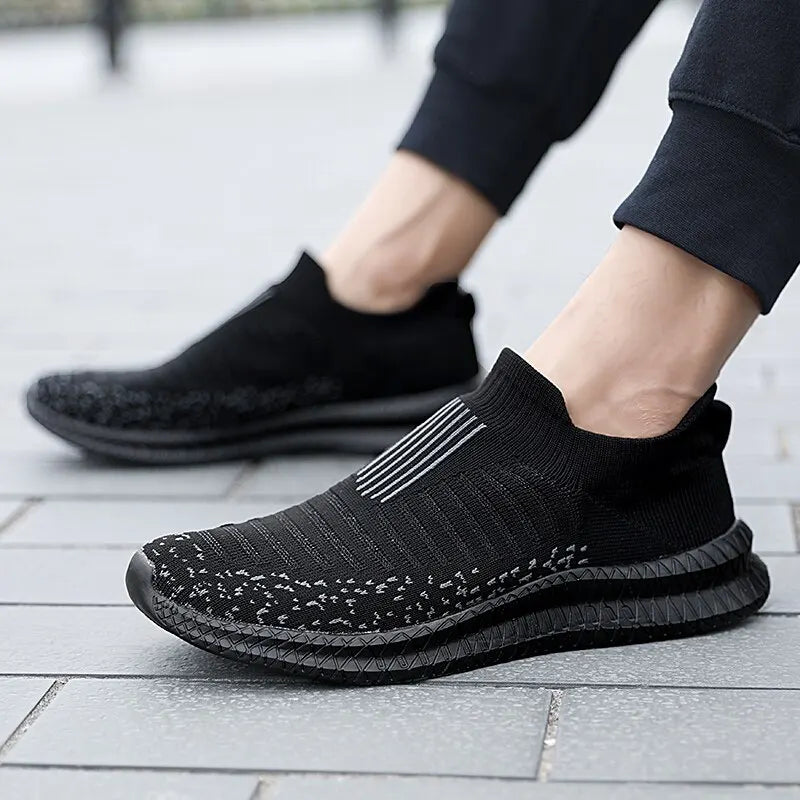 Herren Sneaker Atmungsaktiv Slip-On Leicht Laufschuhe Walking Joggingschuhe
