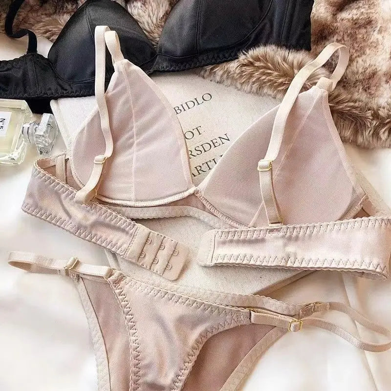 Damen Dessous Set Rosa glänzend mit BH, Slip, verstellbaren Trägern, körpernaher Passform
