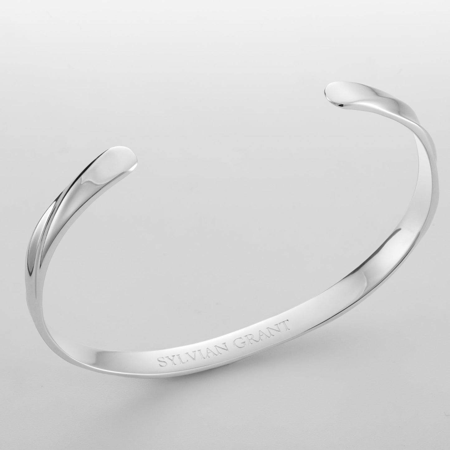 Damen Armreif aus Edelstahl, verstellbarer Cuff Armreif mit polierter Oberfläche