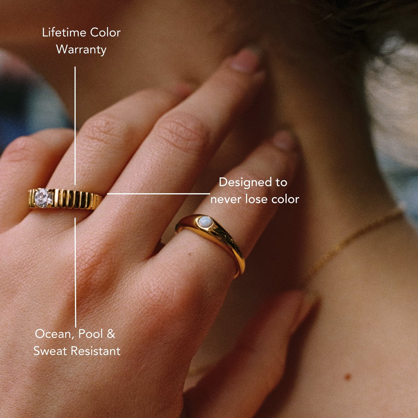 Damen Statement Ring Gold mit weißem Zirkon, breiter Edelstahl Ring 5 mm, wasserfest, hypoallergen