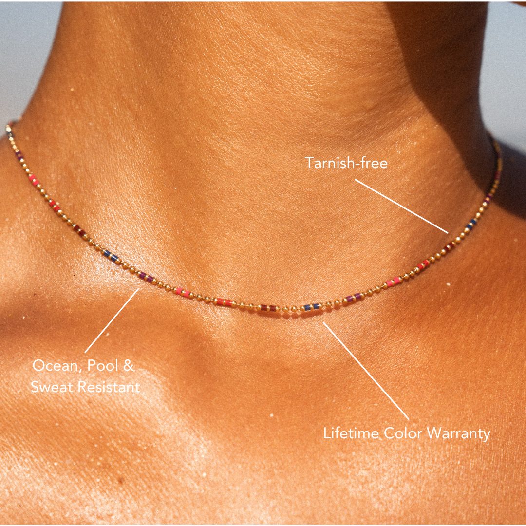Damen Regenbogen Choker Gold bunte Perlen Halskette wasserfest verstellbar