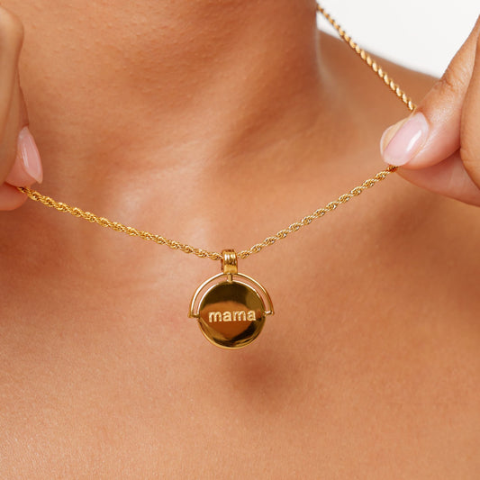 Damen Halskette Gold personalisiert mit Gravur, runder Anhänger, wasserfest