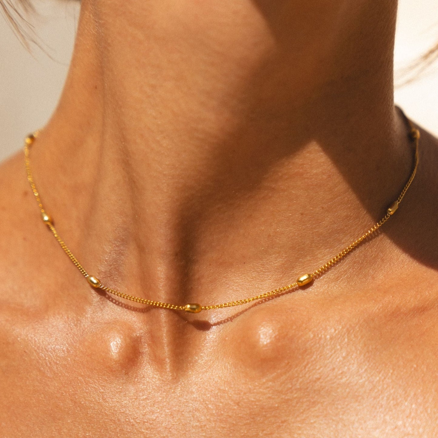 Damen Choker Gold Perlenkette wasserfest hypoallergen