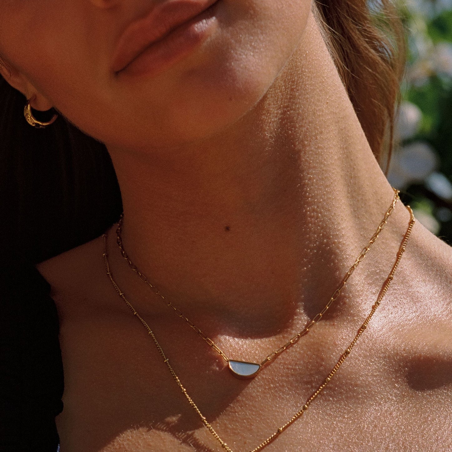 Damen Perlmutt Choker Gold wasserfest mit Anhänger Paperclip Kette