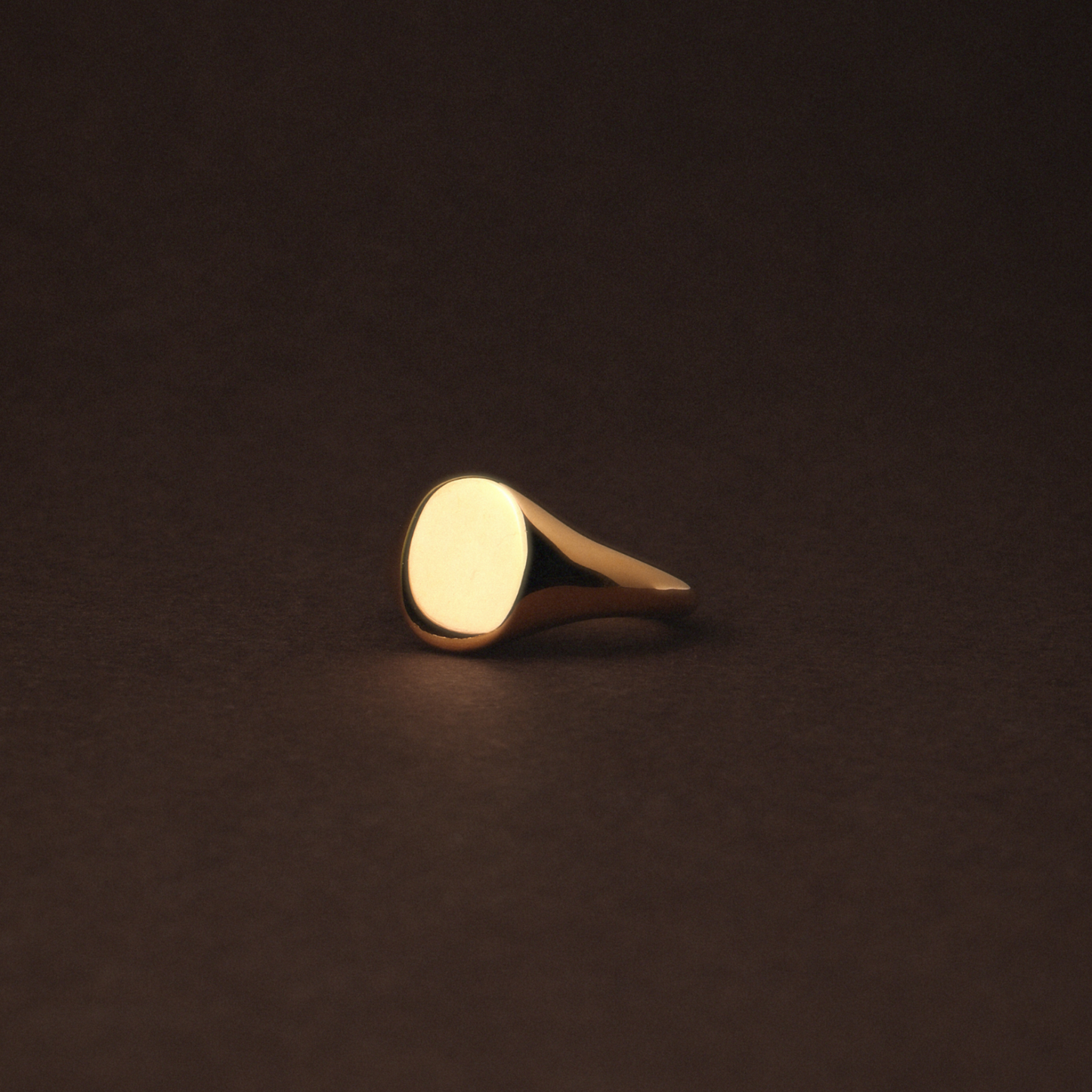 Damen Siegelring gold oval poliert wasserfest hypoallergen