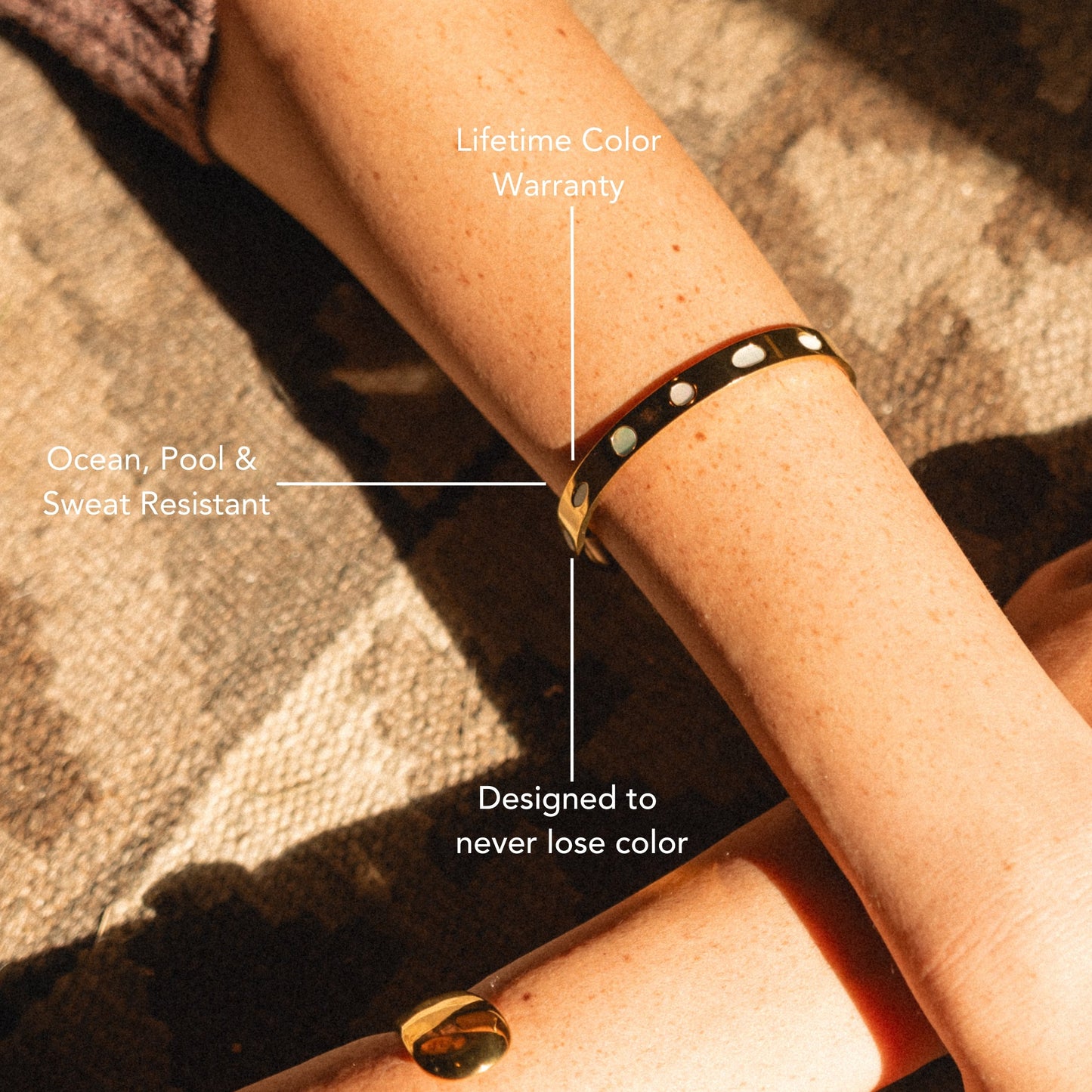 Damen Armreif gold Perlmutt Edelstahl wasserfest hypoallergen