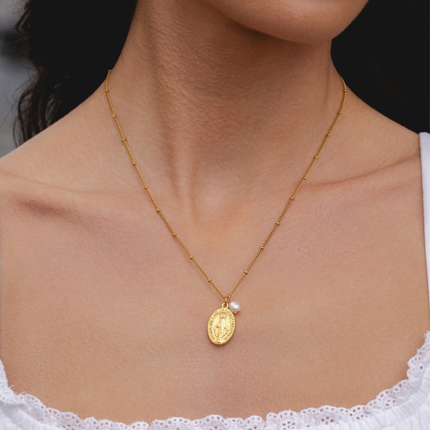 Damen Kreuz Halskette Gold mit Süßwasserperle wasserfest Beaded Chain