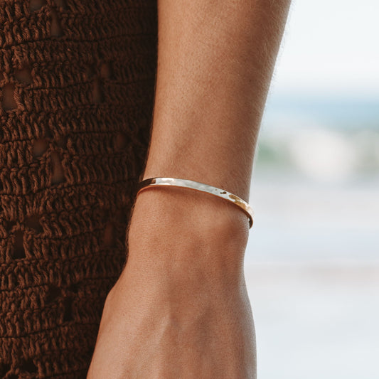 Damen Armreif Gold gehämmert verstellbar wasserfest hypoallergen Edelstahl