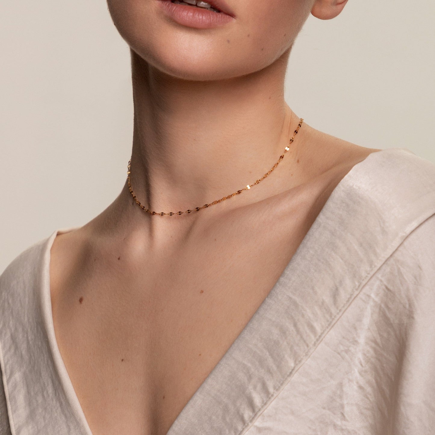 Damen Choker Halskette Gold filigran verstellbar wasserdicht hypoallergen