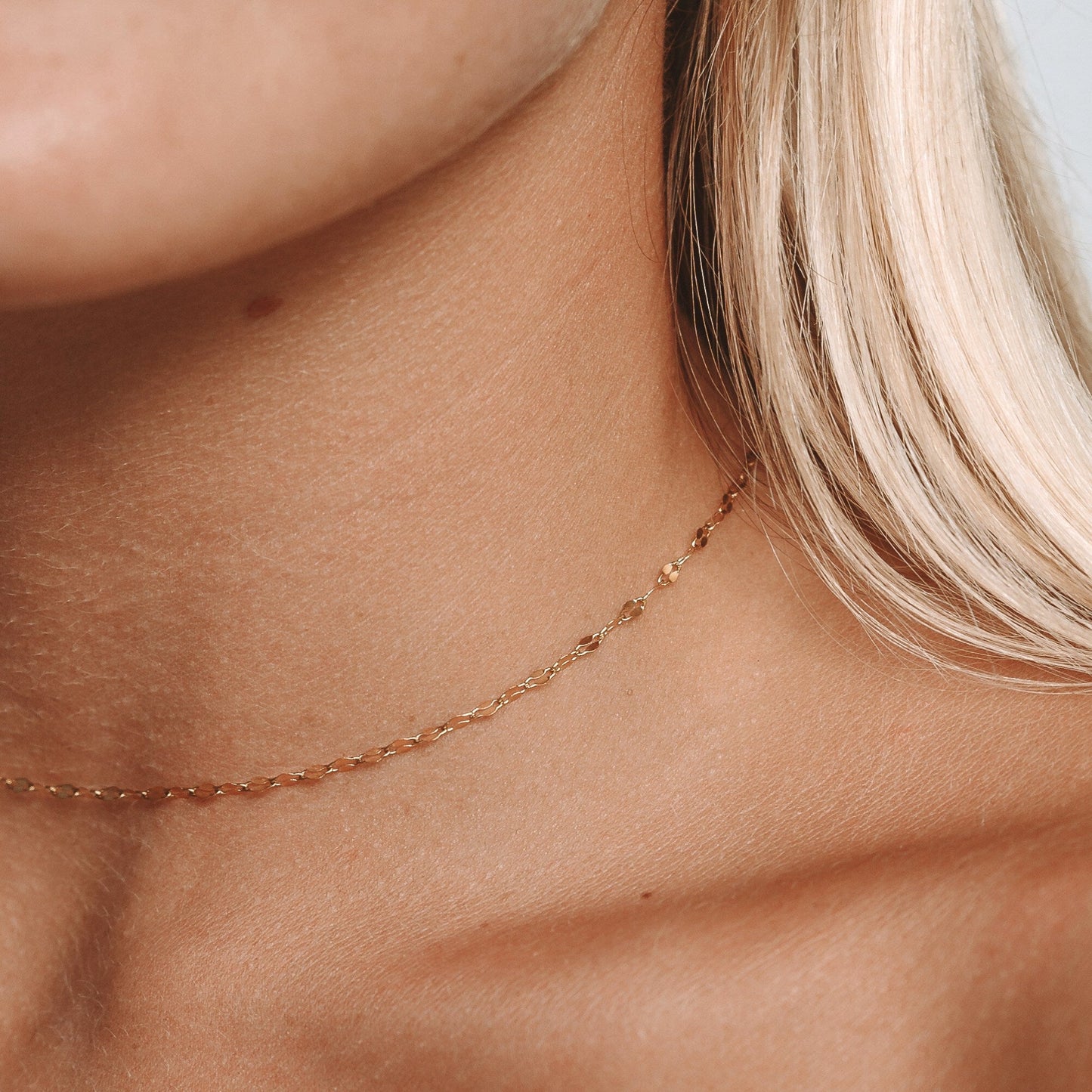 Damen Choker Halskette Gold filigran verstellbar wasserdicht hypoallergen