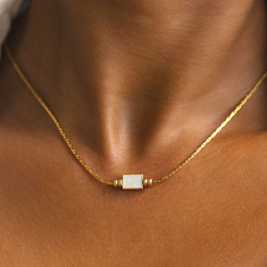 Damen Halskette Gold Perlmutt Anhänger wasserfest hypoallergen Layering Kette