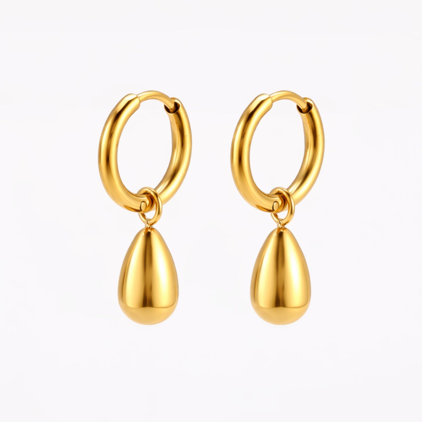 Damen Creolen Gold Tropfenform skulptural wasserdicht hypoallergen