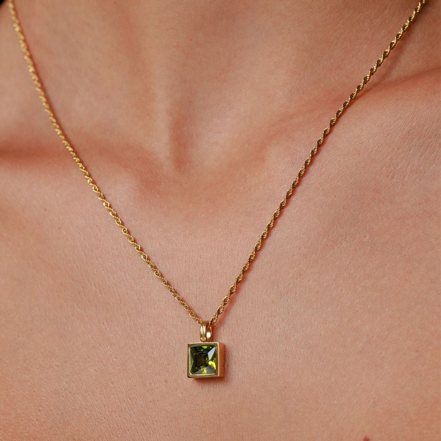 Damen Grüne Halskette Gold mit Zirkon Anhänger wasserfest Rope Chain
