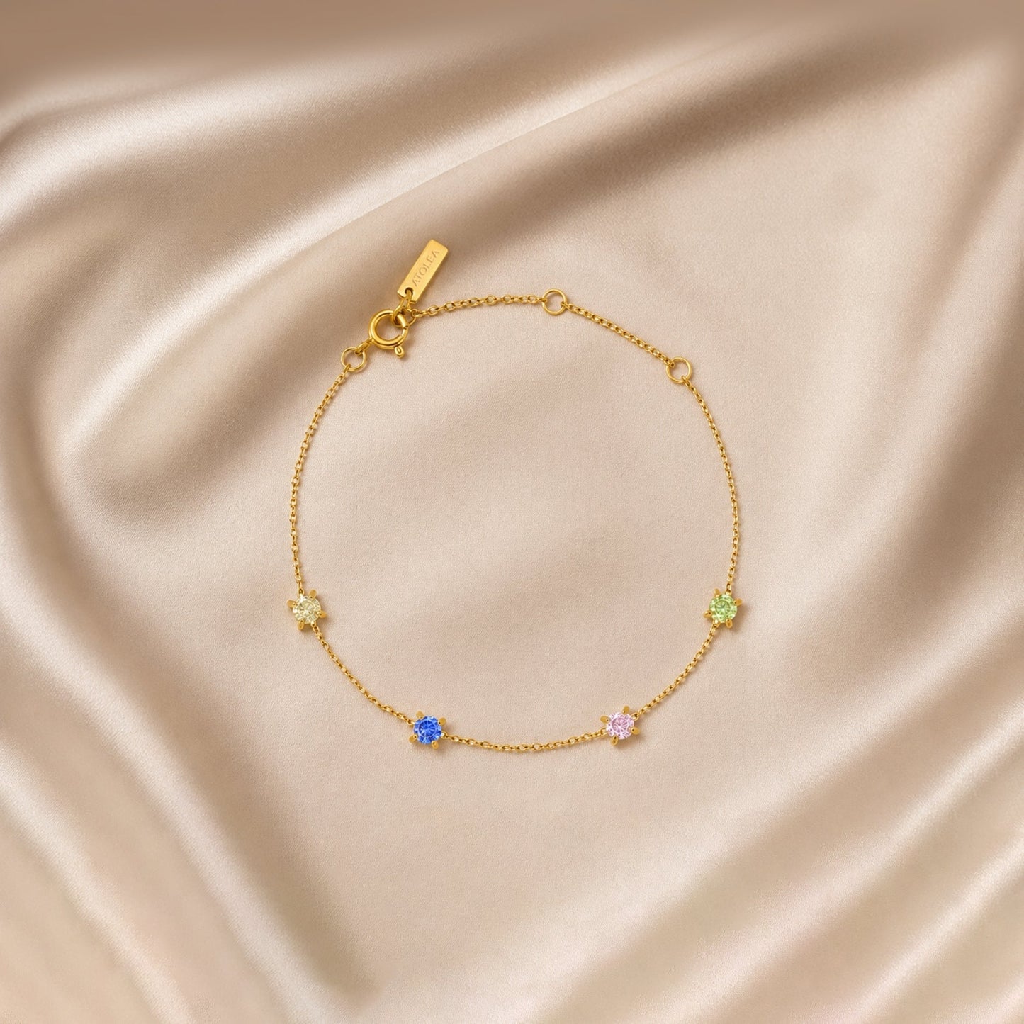 Damen Armband personalisierbar Gold Geburtsstein wasserfest verstellbar bis zu 4 Anhänger