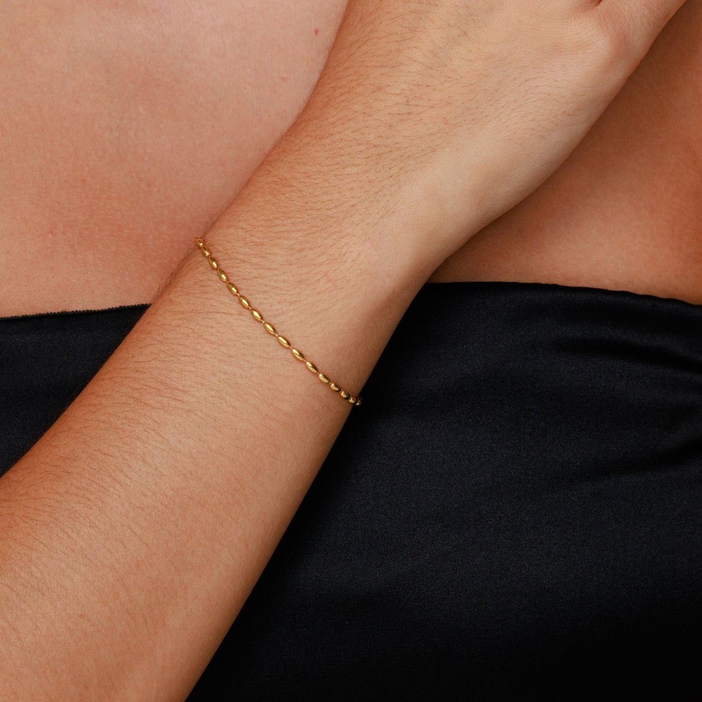 Damen Pebble Armband Gold verstellbar wasserfest hypoallergen Edelstahl Perlenkette
