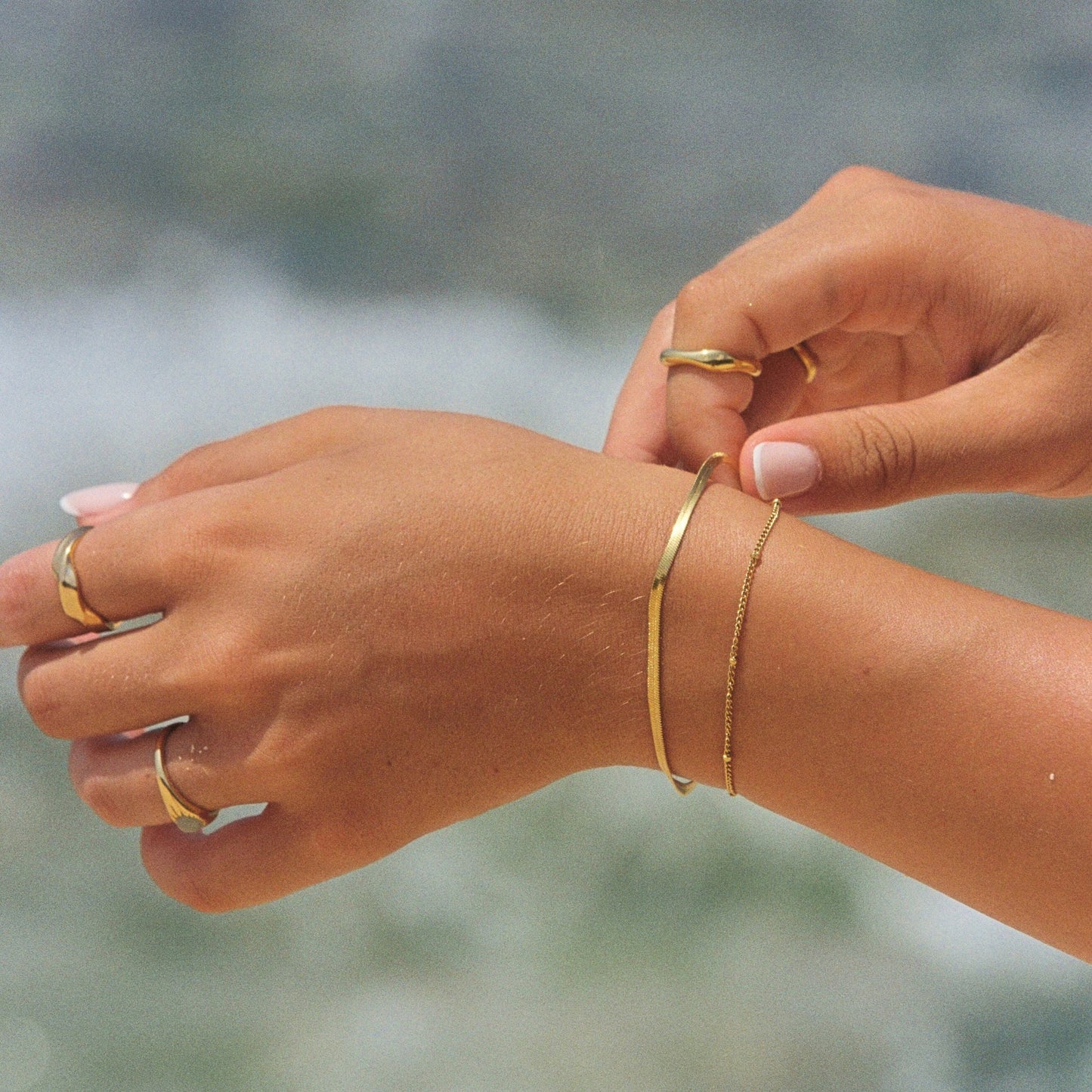 Damen Layering Armband Gold Herringbone Perlenkette verstellbar wasserfest
