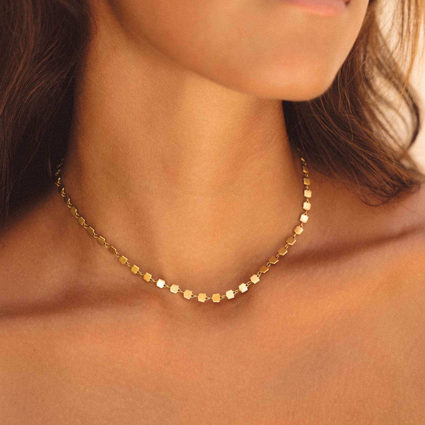 Damen Choker Halskette Gold Sonnen Anhänger wasserdicht hypoallergen