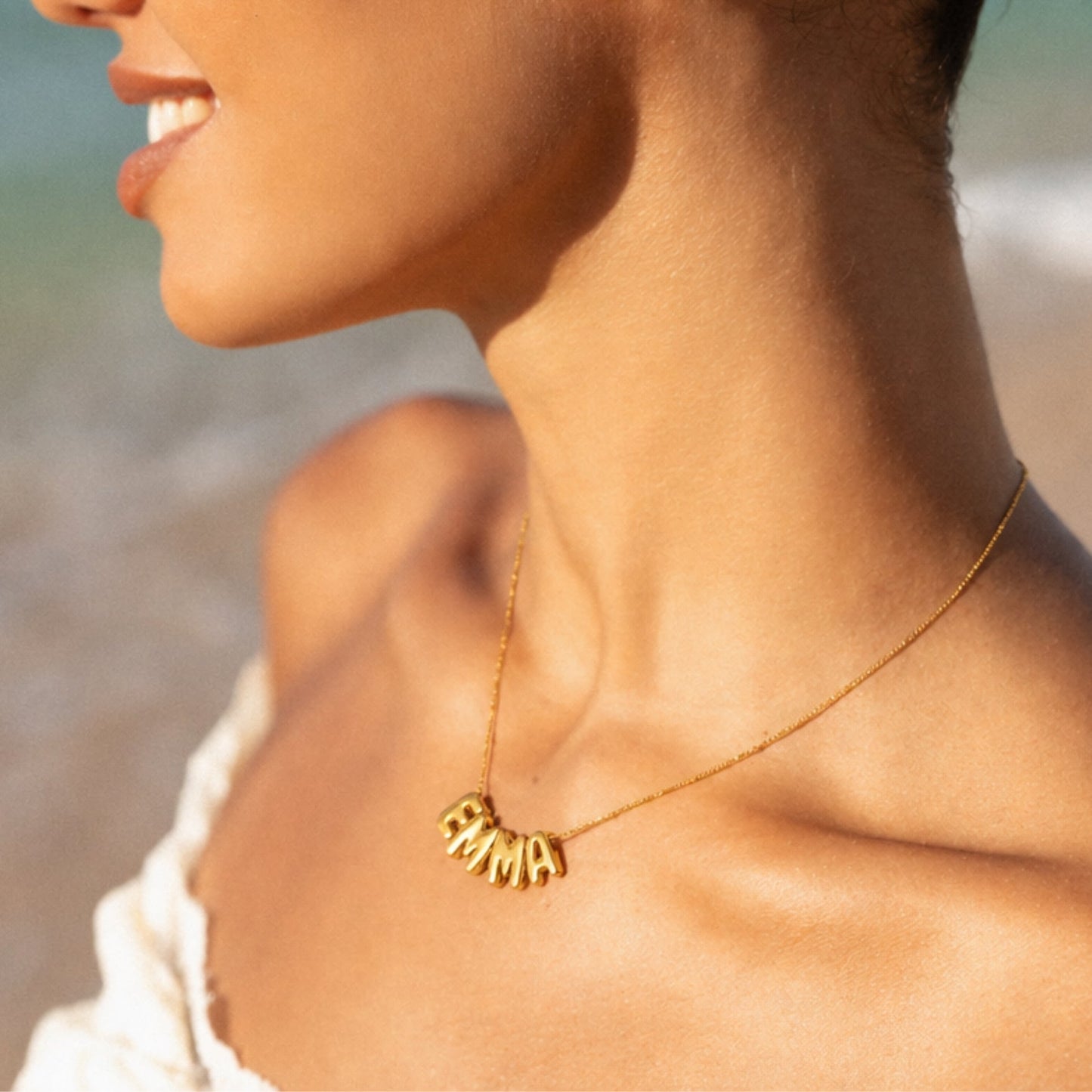 Damen Bubble Buchstaben Kette Gold personalisiert mit Initialen wasserfest