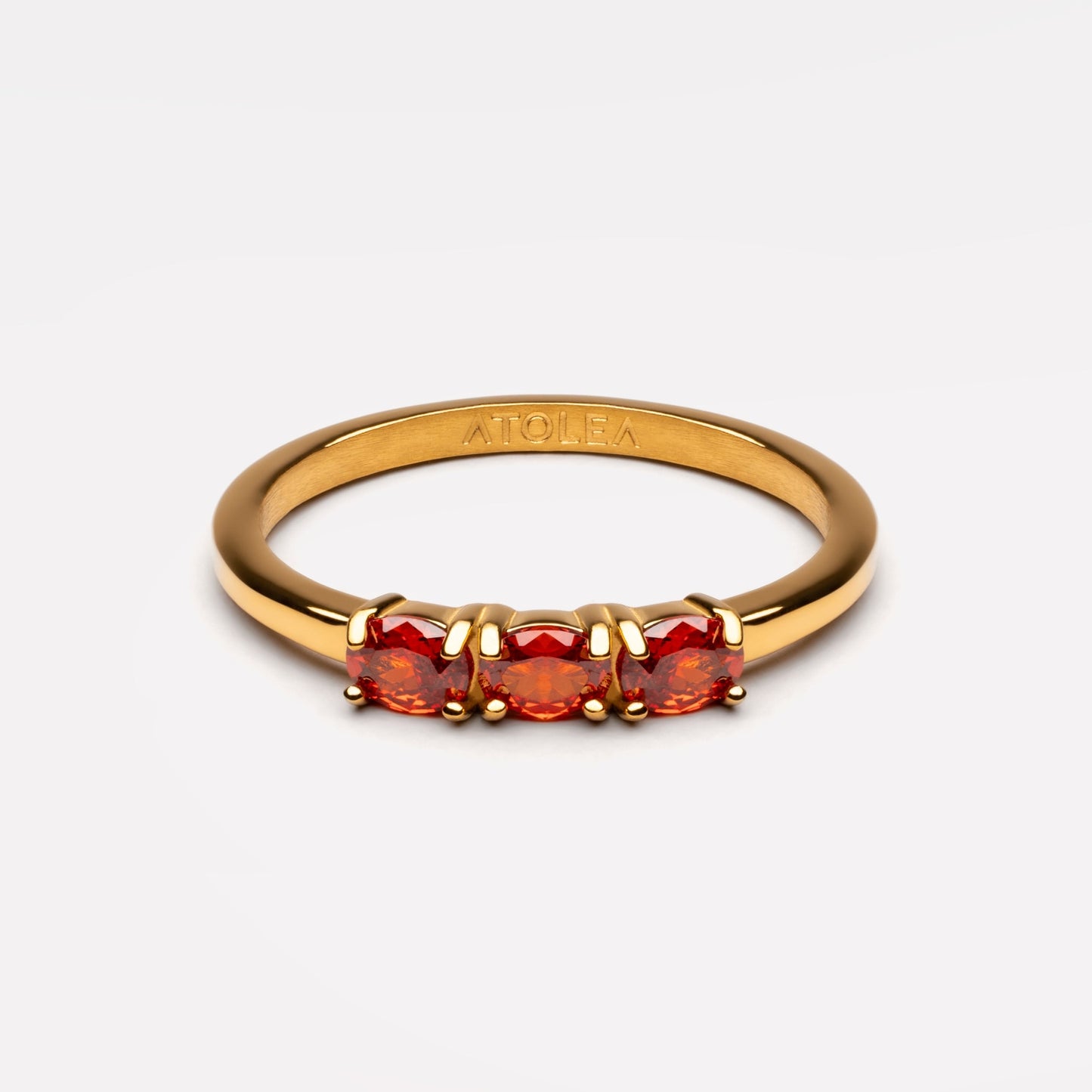 Damen Ring goldfarben mit granatroten Zirkonen, schmal, wasserfest