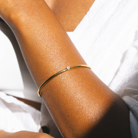 Damen Armreif Gold mit weißem Zirkon verstellbar wasserfest hypoallergen Edelstahl
