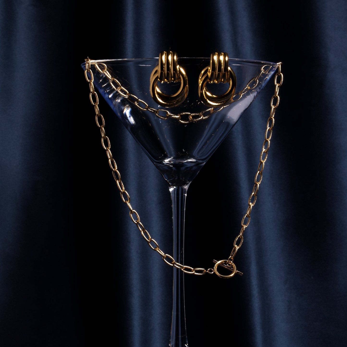 Damen Paperclip Choker Gold wasserfest mit Toggle Verschluss