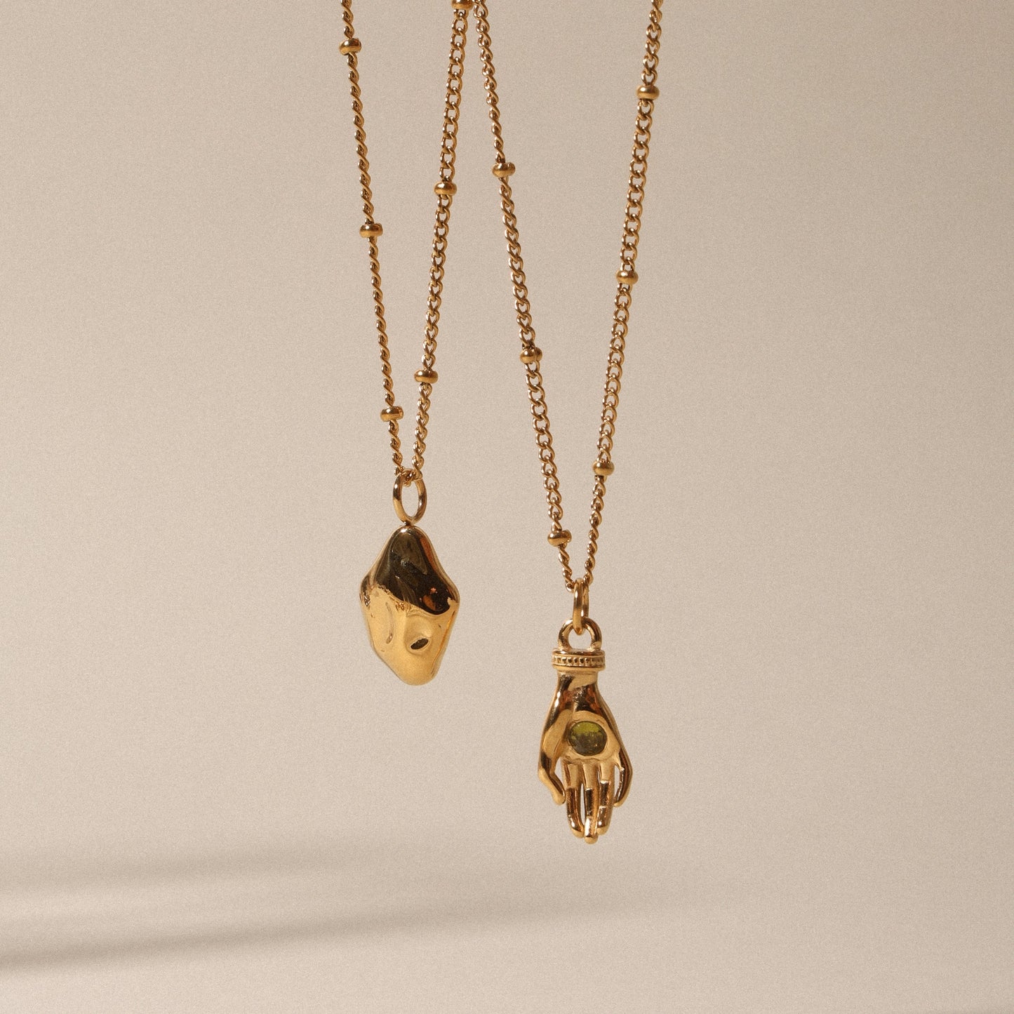 Damen Gold Halskette wasserfest mit Nugget Anhänger Beaded Chain