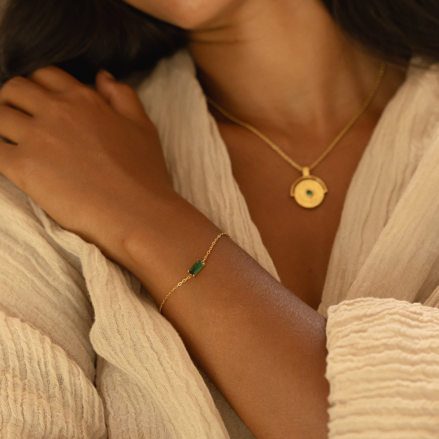 Damen Armband Gold mit grünem Stein verstellbar wasserfest hypoallergen Edelstahl