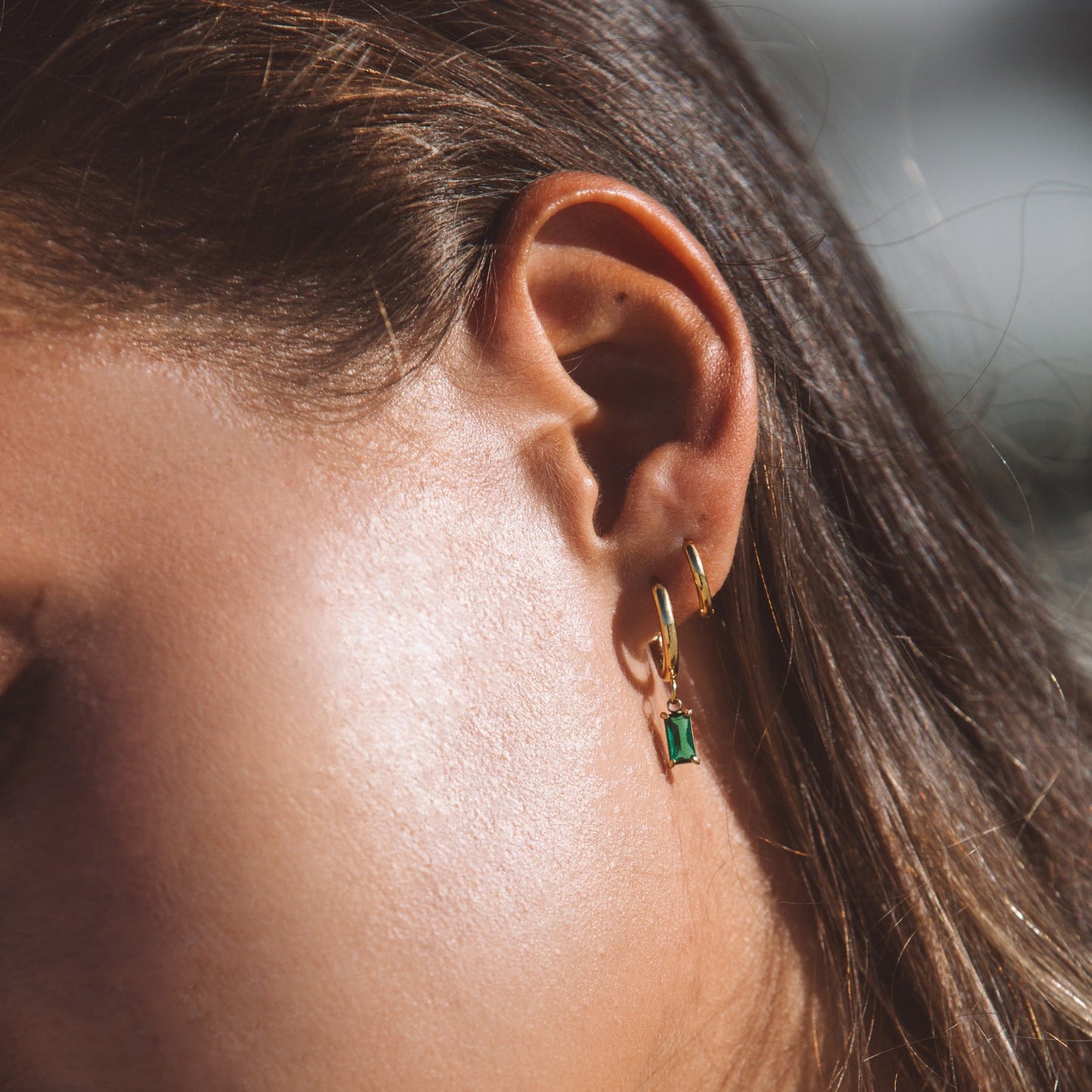 Damen Creolen gold grüne Zirkonia Edelstahl wasserfest hypoallergen