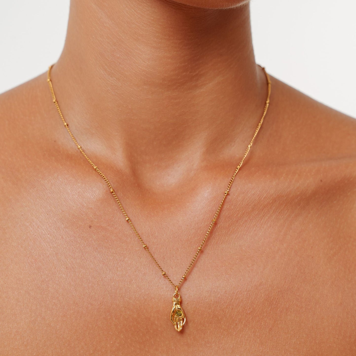 Damen Schutz Hand Halskette Gold mit grünem Zirkon wasserfest