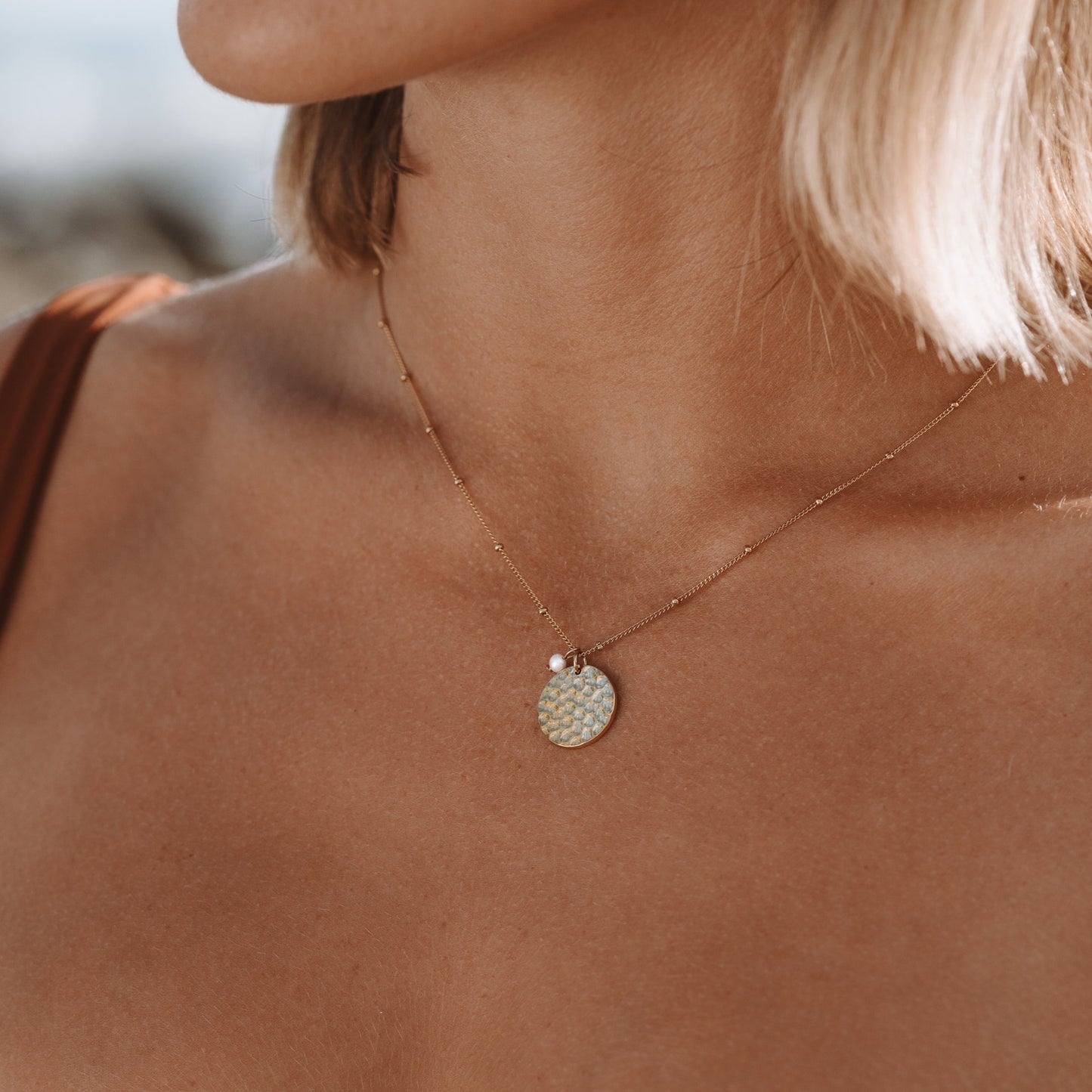Damen Halskette Gold Medaillon Anhänger Süßwasserperle wasserdicht hypoallergen