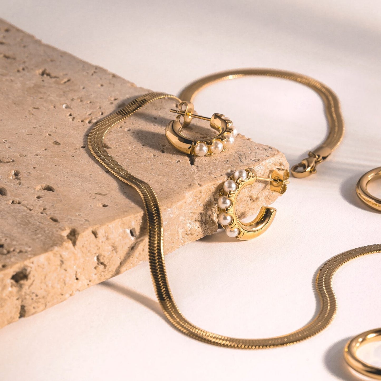 Damen Herringbone Choker Gold Halskette wasserfest Edelstahl 4 mm