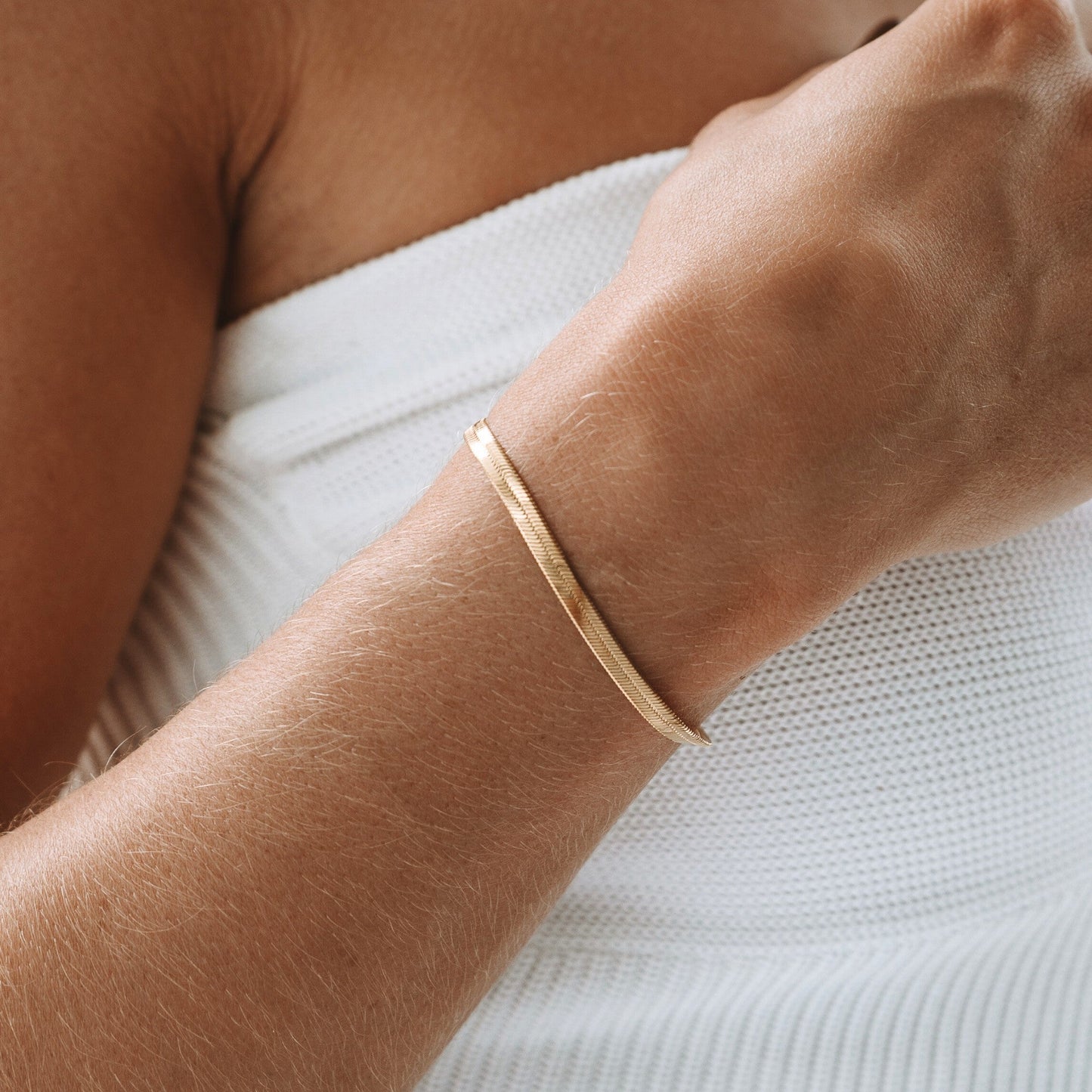 Damen Herringbone Armband Gold verstellbar wasserfest hypoallergen Edelstahl 4 mm