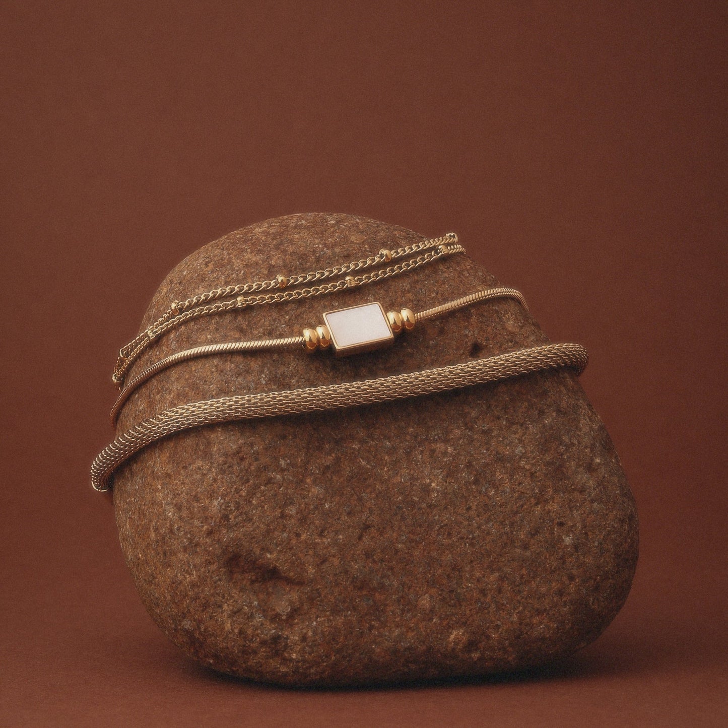Damen Armband gold Perlmutt Schlangenkette Edelstahl wasserfest
