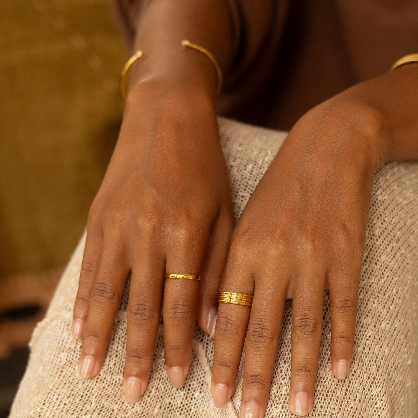 Damen Ring Gold Schmal Minimalistisch Wasserfest Alltag Stapelring Hypoallergen Glänzend