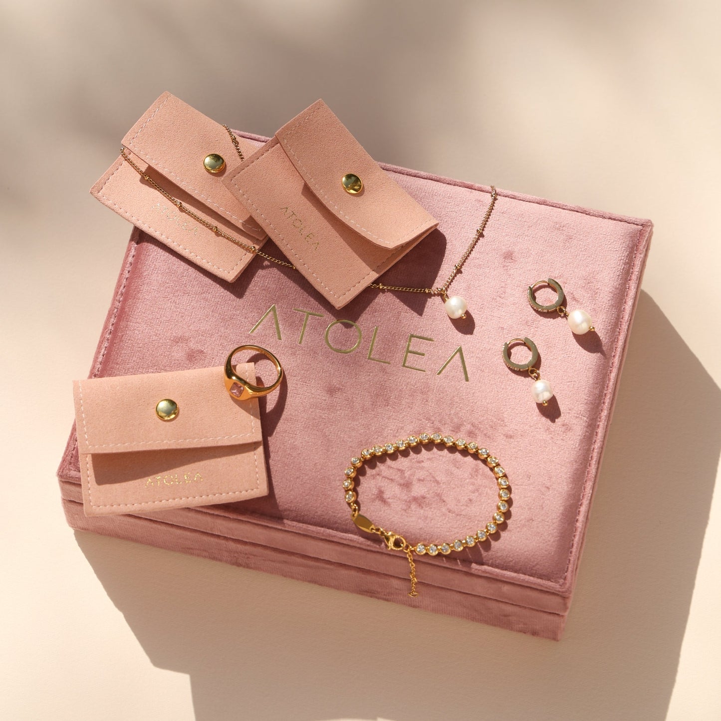 Damen Schmuck Geschenkbox mit 6 Schmuckstücken wasserfest Samtbox