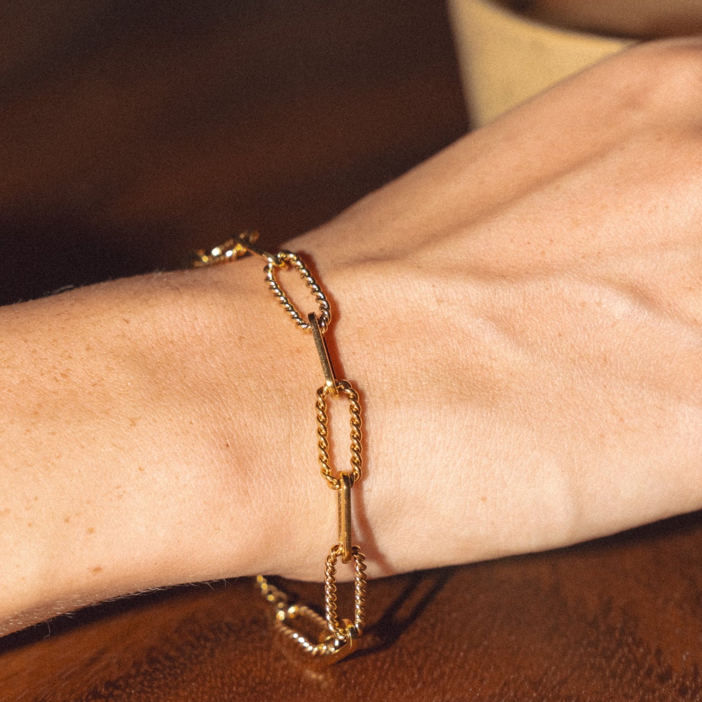 Damen Paperclip Armband Gold breit verstellbar wasserfest hypoallergen Edelstahl