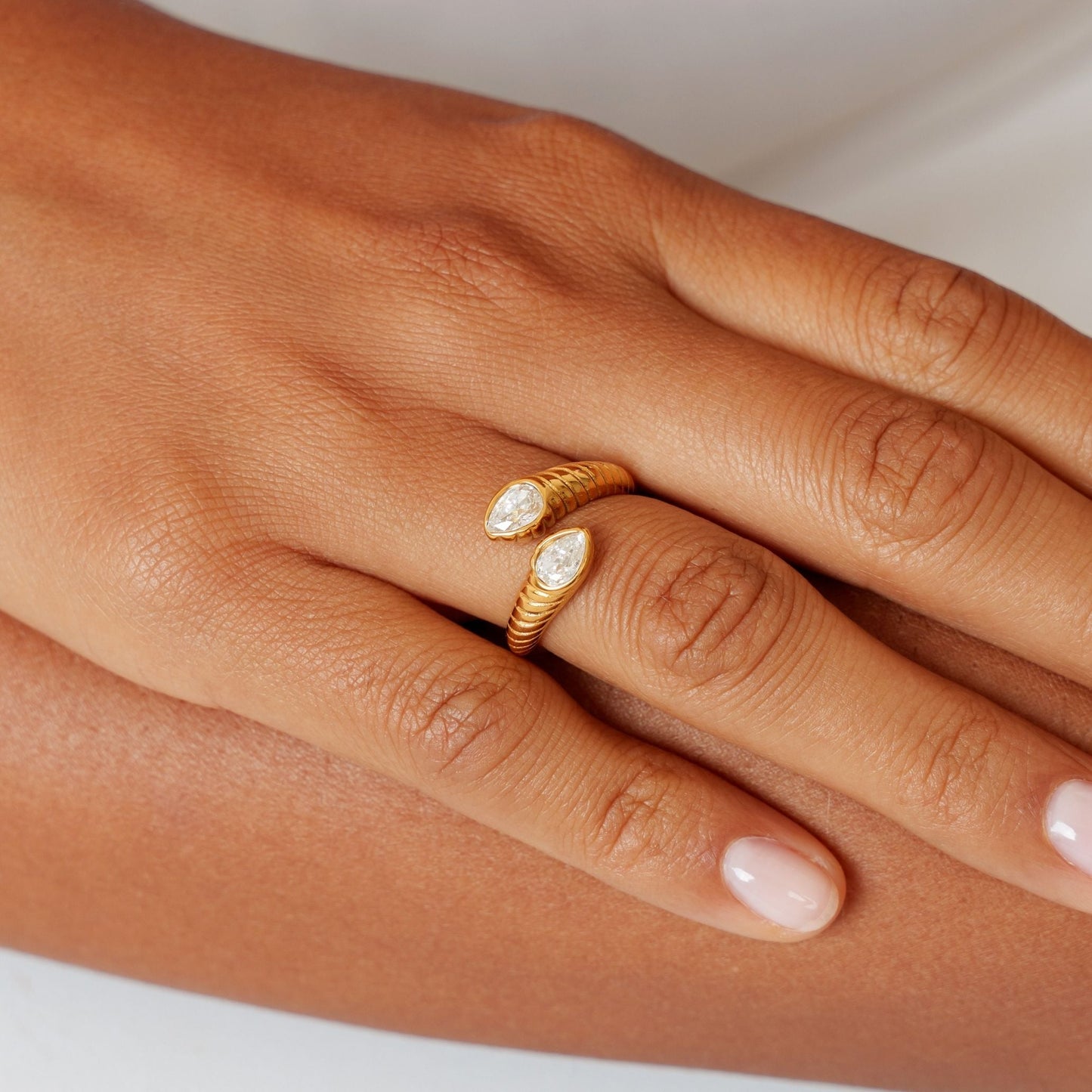 Damen Ring Gold offenes Design Zirkon wasserfest hypoallergen