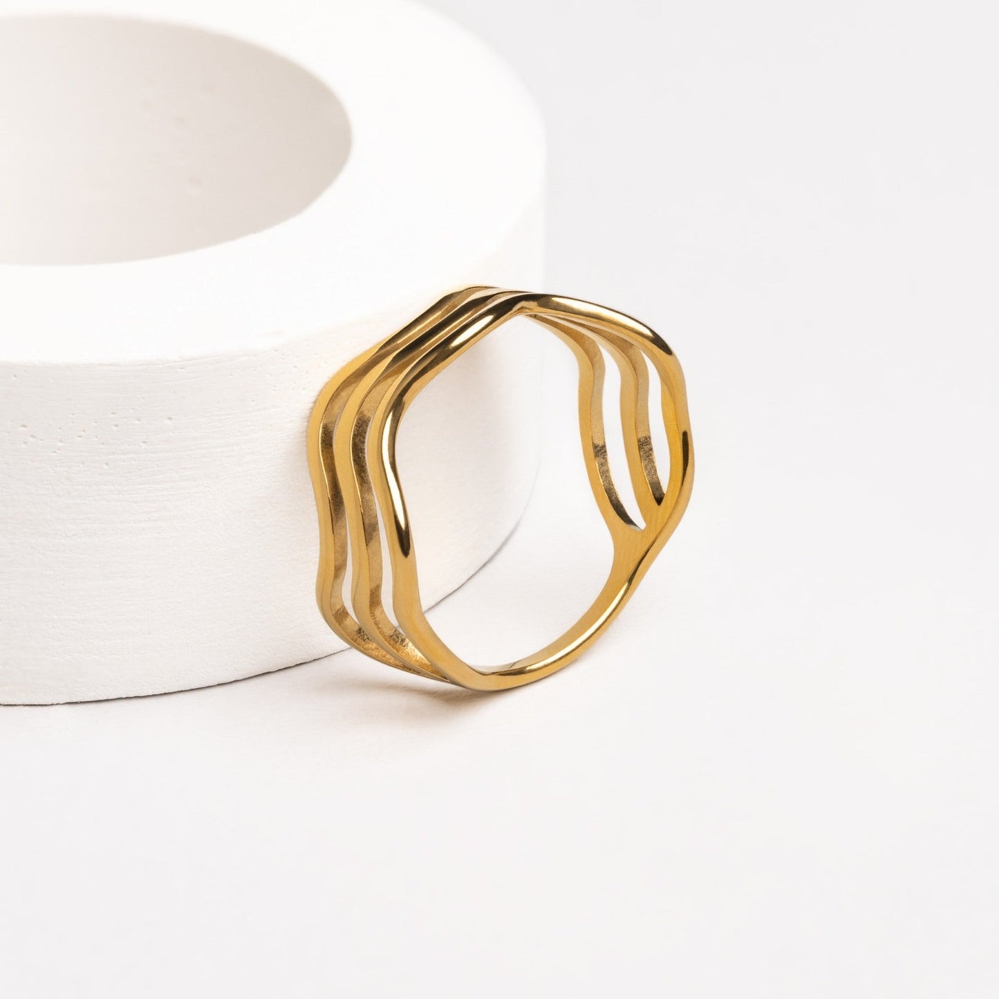 Damen Ring gold wasserfest Wellen Design hypoallergen