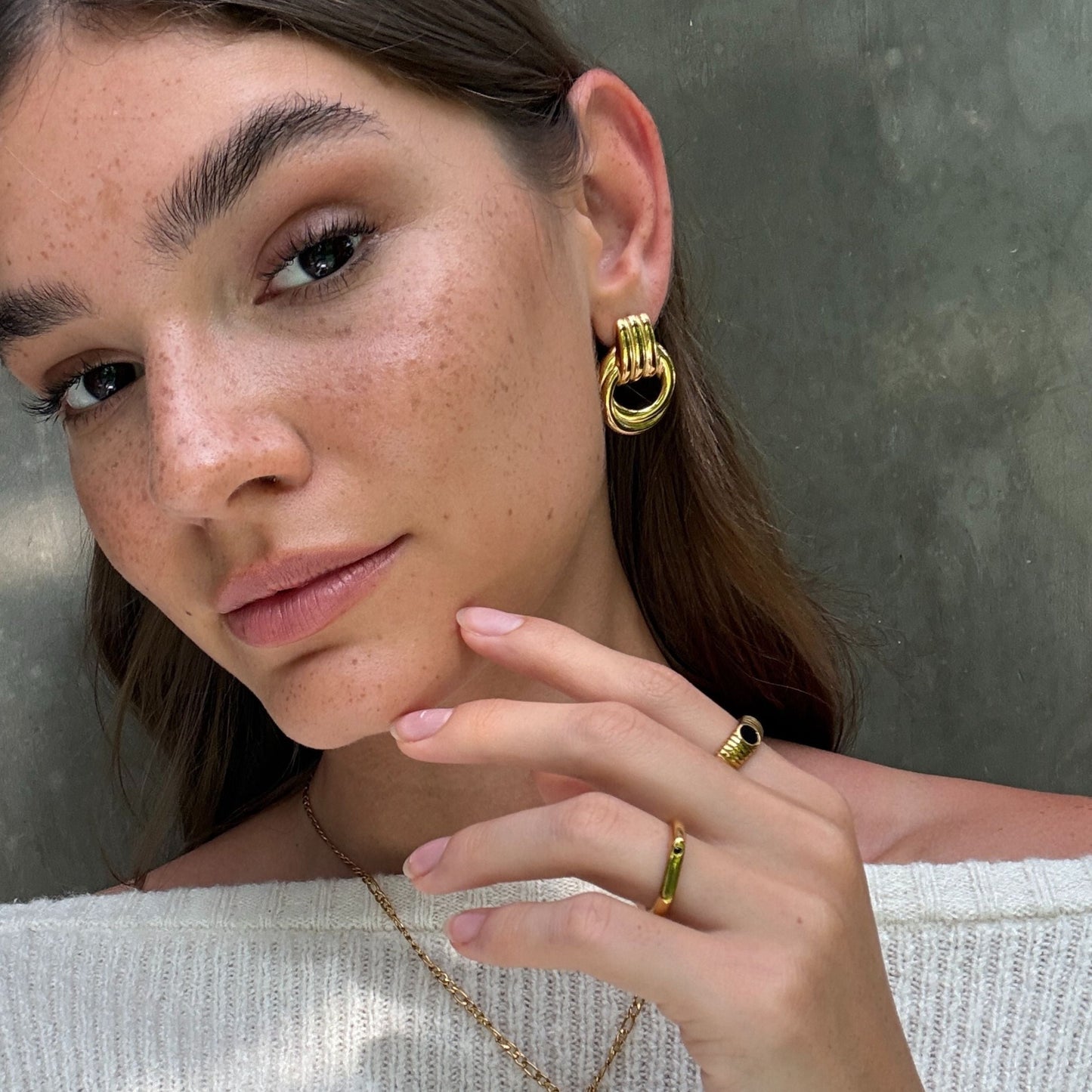 Damen Ring Gold Schwarz mit Onyx, wasserfest, hypoallergen